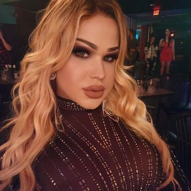 Rose Too Much (rosetoomuch9.5inches) Profile Photo Added 2024-09-14