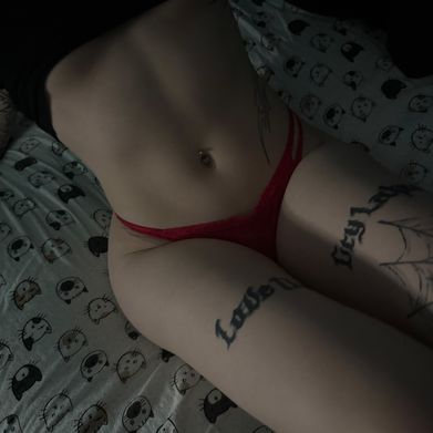 vena (venaxx) Header Photo Added 2025-09-14