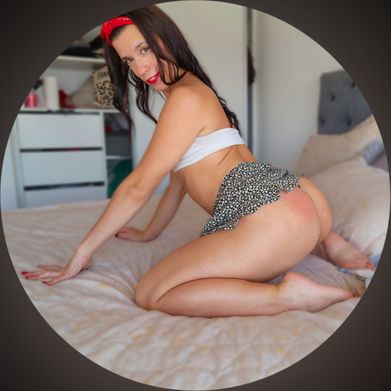 𝐌𝐄𝐋𝐈𝐒𝐀 😋💦 Added Photo on 2025-05-06