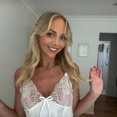 Annie Knight (annieknightx) Profile Photo Added 2025-01-21