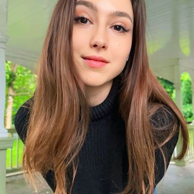 OnlyFans Model Emilia Jolly 🧚‍♀️ (emilia_jolly) Profile Image