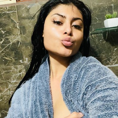 Aranely (aranely) Header Photo Added 2025-02-11