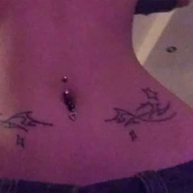 🕷️ victoria 🕸️ (leigthonblackwell) Header Photo Added 2025-02-06