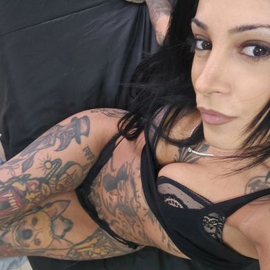 Elisabeth Lizzy (lizzy_eli) Header Photo Added 2025-02-07