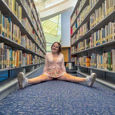 Emma Clarke 🌿 (emmaclarkee) Header Photo Added 2024-11-22