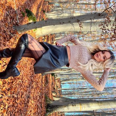 𝑺𝒂𝒓𝒂𝒉 𝑯𝒂𝒓𝒕 🫦 (hotblondesarah) Header Photo Added 2025-11-11