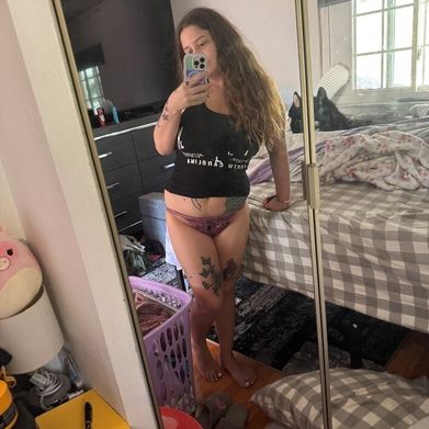 OnlyFans Model Peaches 😘 (ohdayummshebad) Profile Image