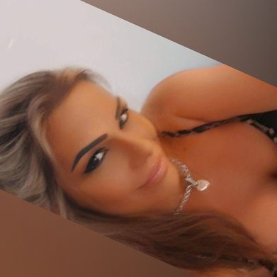 MrsLuxe (velvetmommmy) Header Photo Added 2025-08-13