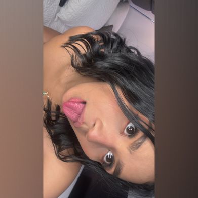 Nini (ninibethof) Profile Photo Added 2025-03-08