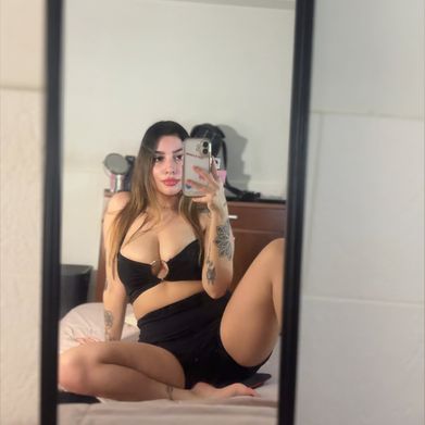 Juli's Inner World VIP 💋🐦‍🔥 (julitaylorvip) Profile Photo Added 2025-09-26