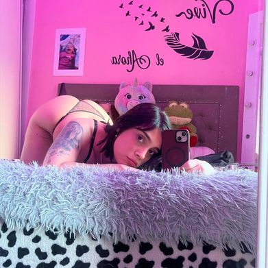 BebiPrincess (bebiprincess) Header Photo Added 2025-08-19