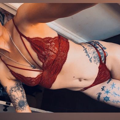 Brittney (brittney_babe4220) Header Photo Added 2025-08-25