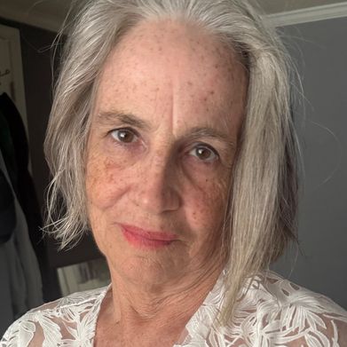 LanaReznor1955 (lanareznor1955) Profile Photo Added 2025-08-18