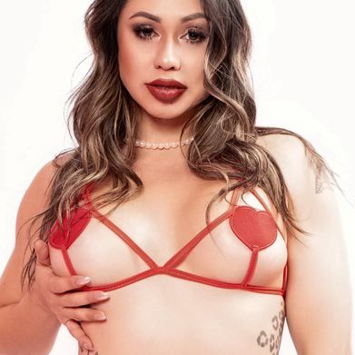 Esme (esmeaura) Profile Photo Added 2025-03-08