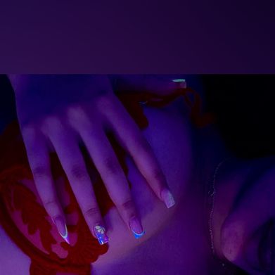 Lee-el (playfulllee) Header Photo Added 2025-10-11