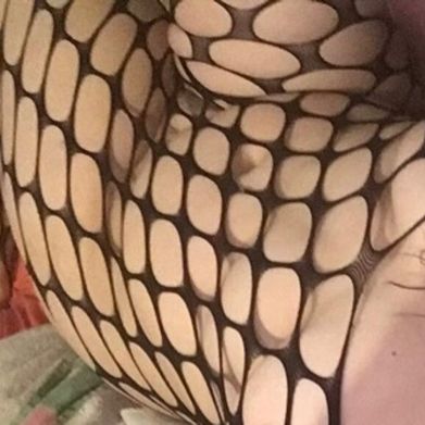 Mariah (mariahkitten) Header Photo Added 2025-11-08