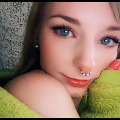 ItsBiteSizedBrittany (bitesizedbrtny) Profile Photo Added 2025-01-02