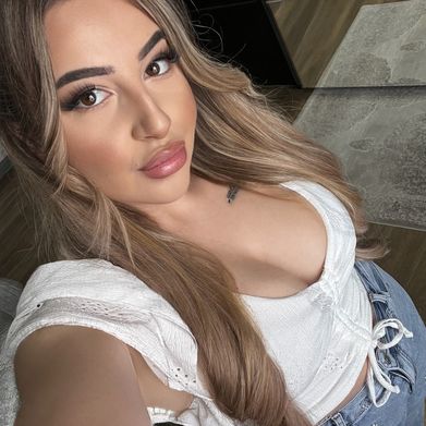 OnlyFans Model Alina Marvelle (alina.marvelle) Profile Image