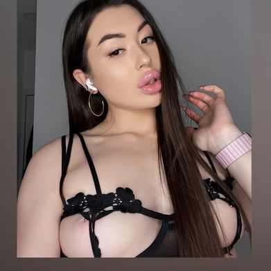OnlyFans Model ANNA 👑 (milanovaanna) Profile Image