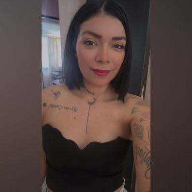 AVA🕷️🖤 (a_v_a_420) OnlyFans profile photo