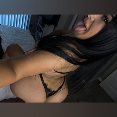 Ria (hoeassria) Profile Photo Added 2024-10-21