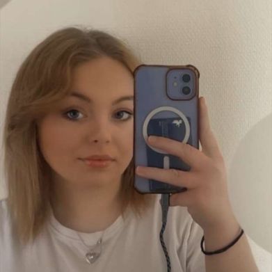 Krystal 💕 (krystal_rc) Profile Photo Added 2025-03-20