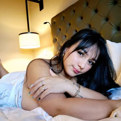 Daniela (danie_angel) Header Photo Added 2024-12-07