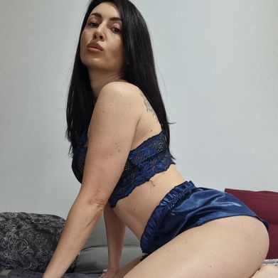 Veronica 💦💎 Added Photo on 2025-03-17