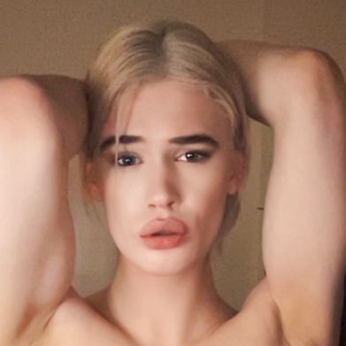 DASHA DIME (dashadime) Header Photo Added 2025-03-04