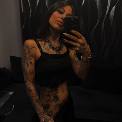 Jenny SiXx (jennysixx) Profile Photo Added 2025-10-24