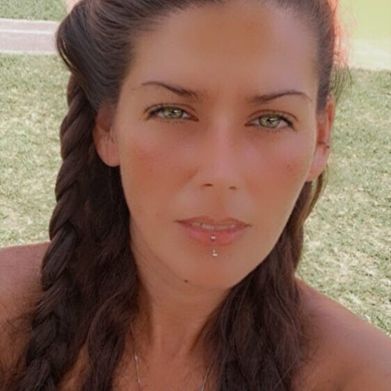 𝙁𝙇𝙊𝙍𝙀𝙉𝘾𝙄𝘼 🔥🔥 (bellaybestia7) Profile Photo Added 2025-10-24