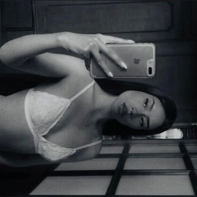 Liz (lizll) Header Photo Added 2025-10-23