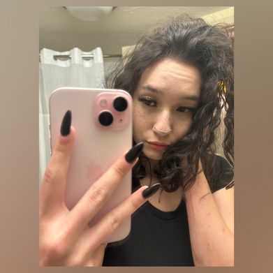 Tiki (lavender_lilies) Header Photo Added 2025-09-26