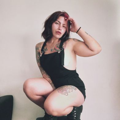 Tokyyo 🍑HAIRY PUSSY🔥BIGASS Added Photo on 2025-05-06