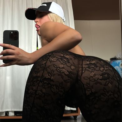 Sweet 💕 (lei3sweet) Profile Photo Added 2024-10-14