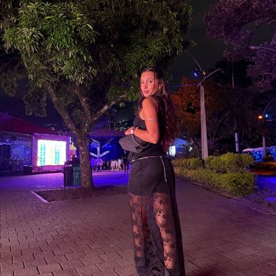 𝓢𝓵𝓲𝓶 𝓰𝓲𝓻𝓵 🍒 Annie. (anniequeeen) Profile Photo Added 2025-11-13