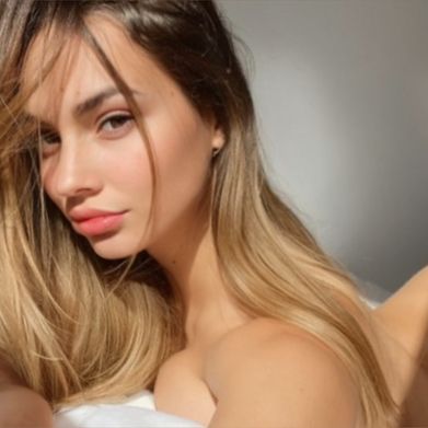 ani 🌸 (ani.annet) Header Photo Added 2025-07-02