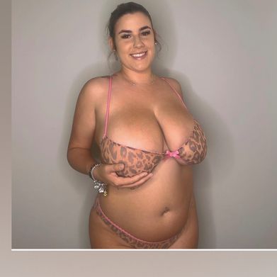 Maddie Rae🍒 (maddiexofree) Header Photo Added 2024-09-02