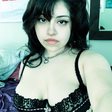 LittleStarBrat (femalerage777) Profile Photo Added 2025-04-01