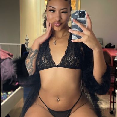 𝘔𝘴 𝘓𝘶𝘯𝘢 ♡ (lunadrizzles) Profile Photo Added 2024-06-02