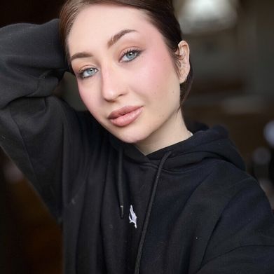 Rina🥥🥥🥥 (candy_rina) Profile Photo Added 2025-11-15