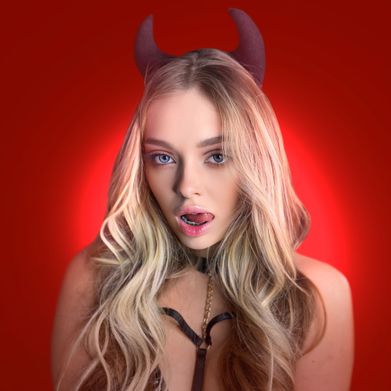 𝗠𝗶𝗮 💋 (mia_di) Profile Photo Added 2025-01-07