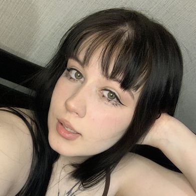 Stella🕷️ Added Photo on 2025-04-01