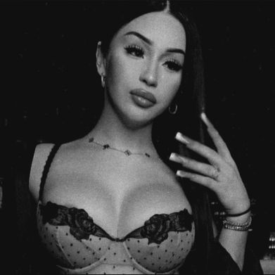 𝓓𝓮𝓼𝓲𝓻𝓮𝓮 𝓑𝓵𝓪𝓬𝓴 (thedesireeblack) Header Photo Added 2025-07-02