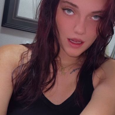 Harlott ❄️ Added Photo on 2025-03-08