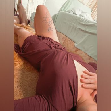 FireRedHead (hotredheadwife) Header Photo Added 2025-03-04