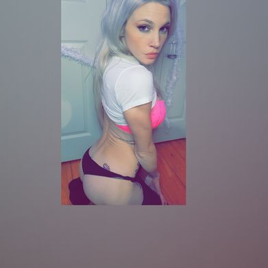 QueenB💋 Added Photo on 2025-01-21