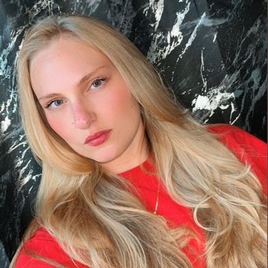 OnlyFans Model New England babe (newenglandbabe) Profile Image