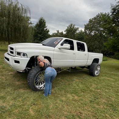 Mercy (mercy24v) Header Photo Added 2025-09-13