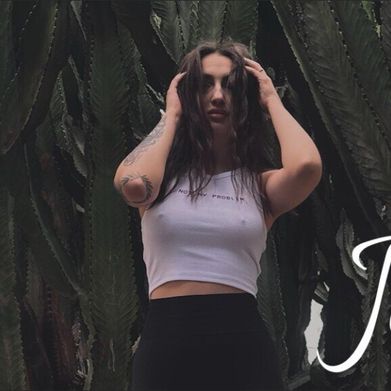 Jolie (jolisse) Header Photo Added 2025-10-20